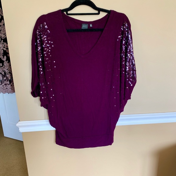 Saks Fifth Avenue Black Label Tops - 🔥Saks Fifth Avenue Sequined Top